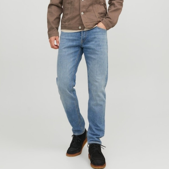 Jack & Jones Comfort Mike Jeans - Picture 1 of 11